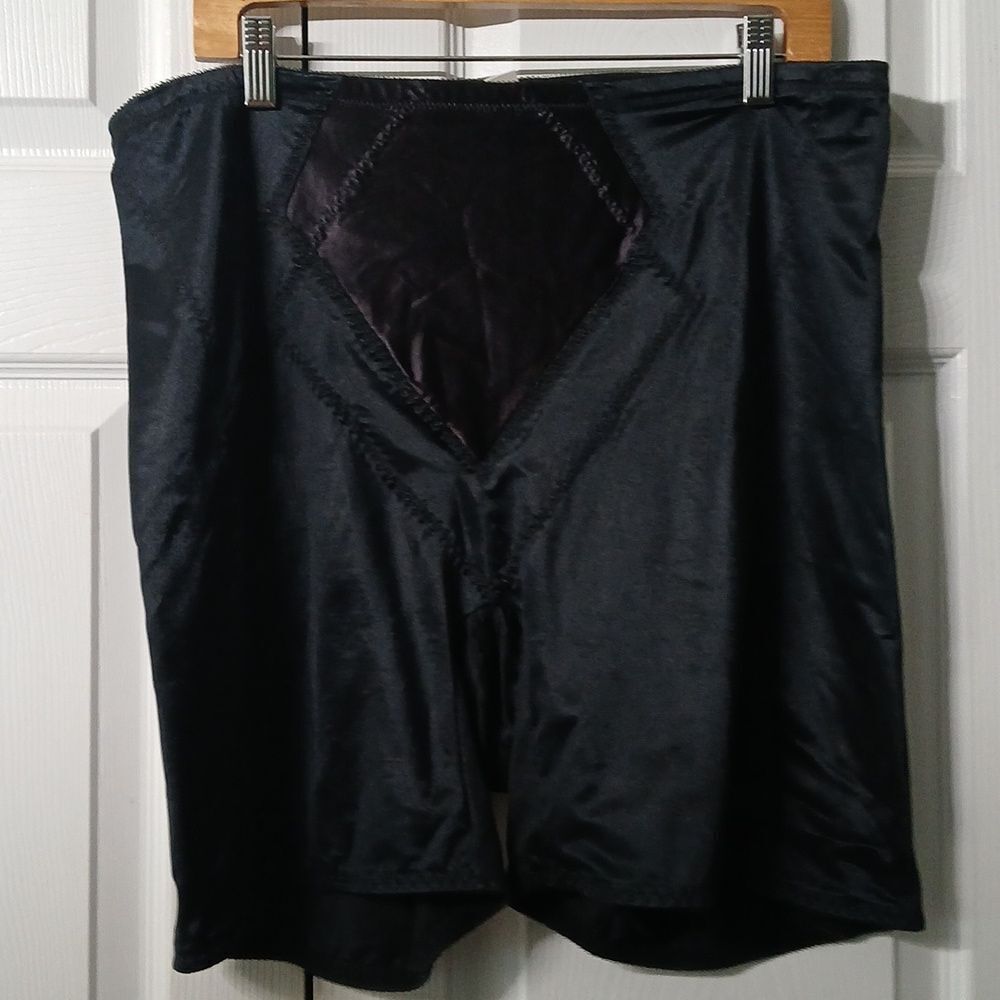 Solange black shapewear   Sz 26/28  NWOT